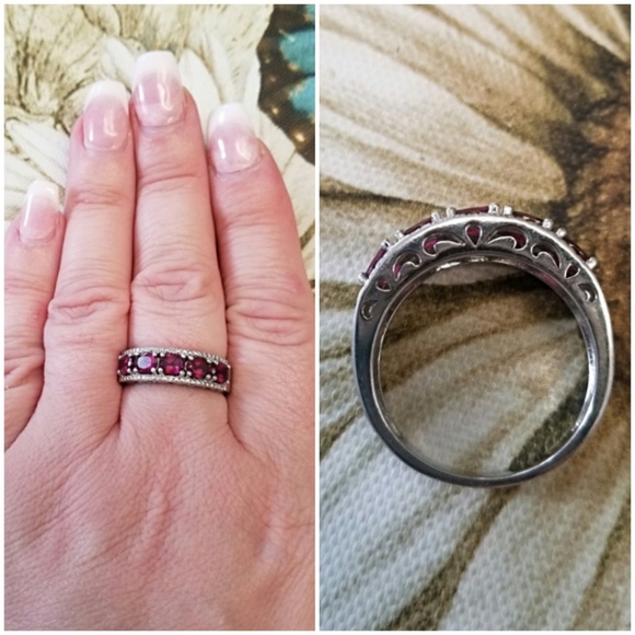 Genuine Garnet ring - Picture 4 of 5